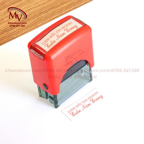 Giám đốc chi nhánh Trần Nam Trung